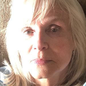 Meet your Posher, Loretta